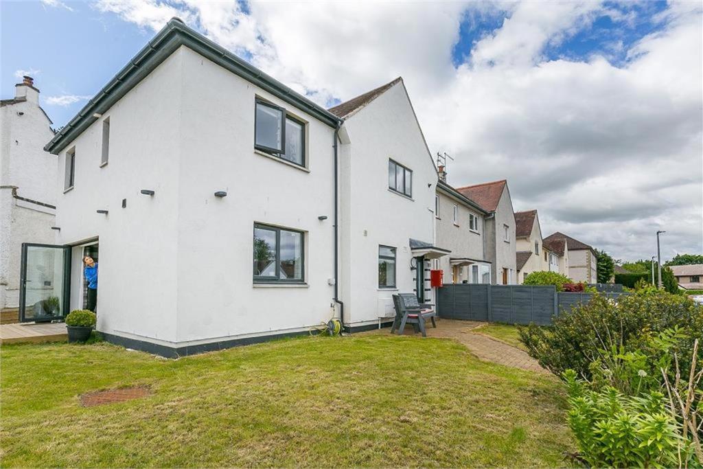Dreghorn House 4 Bedrooms 3 Toilets 3 Reception Free Parking 233 Mbp Wifi EDI Exterior foto