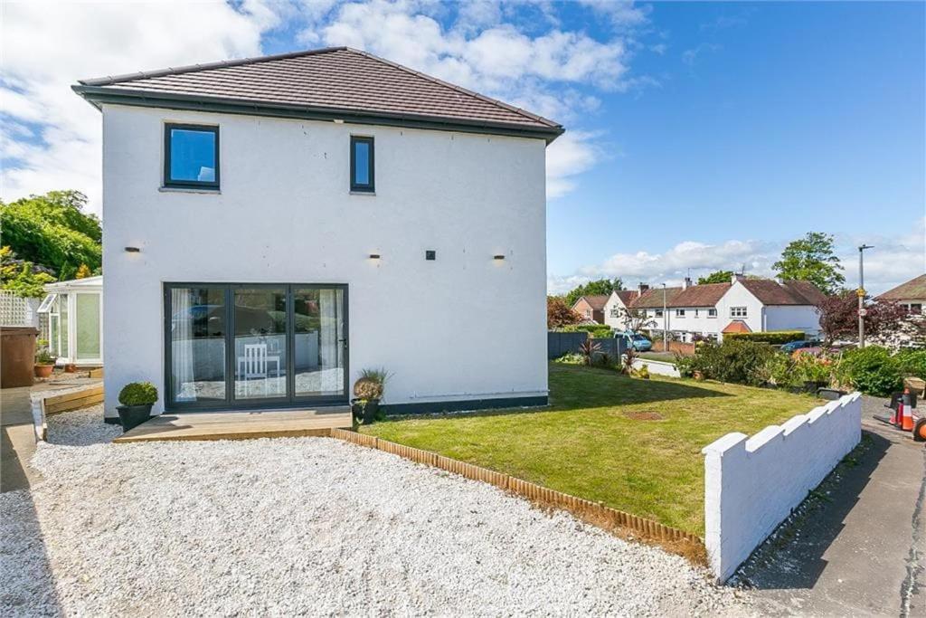 Dreghorn House 4 Bedrooms 3 Toilets 3 Reception Free Parking 233 Mbp Wifi EDI Exterior foto