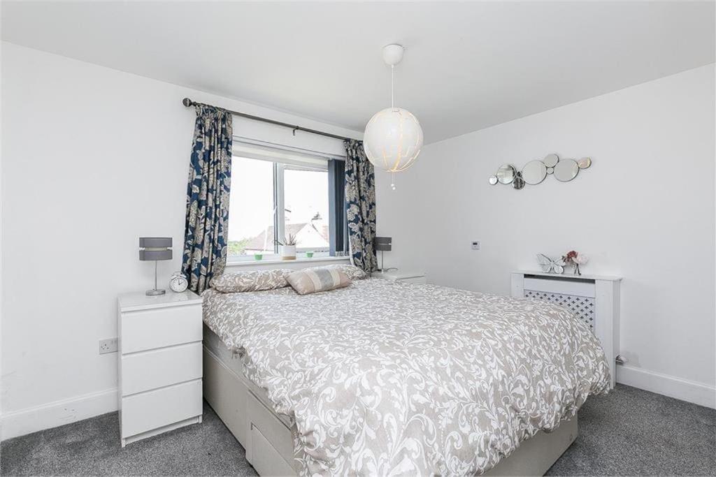 Dreghorn House 4 Bedrooms 3 Toilets 3 Reception Free Parking 233 Mbp Wifi EDI Exterior foto