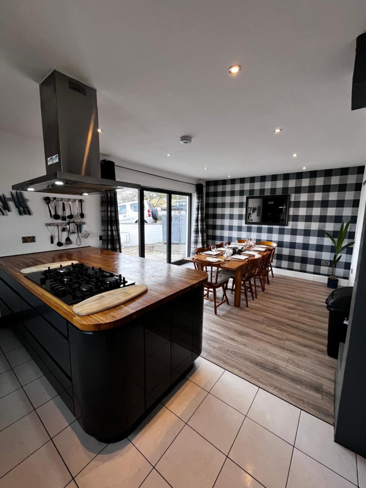 Dreghorn House 4 Bedrooms 3 Toilets 3 Reception Free Parking 233 Mbp Wifi EDI Exterior foto